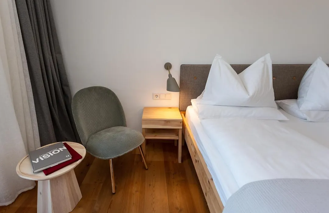 Hotel Tyrol-1