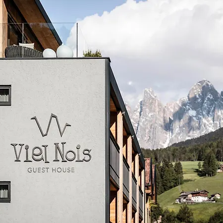 Viel Nois Guest House-2